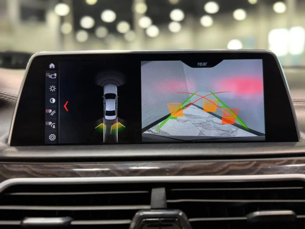 2018 BMW 7 Series Image 22