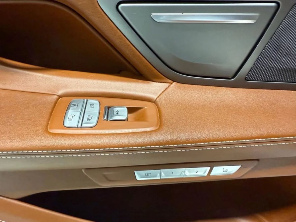 2018 BMW 7 Series Image 26