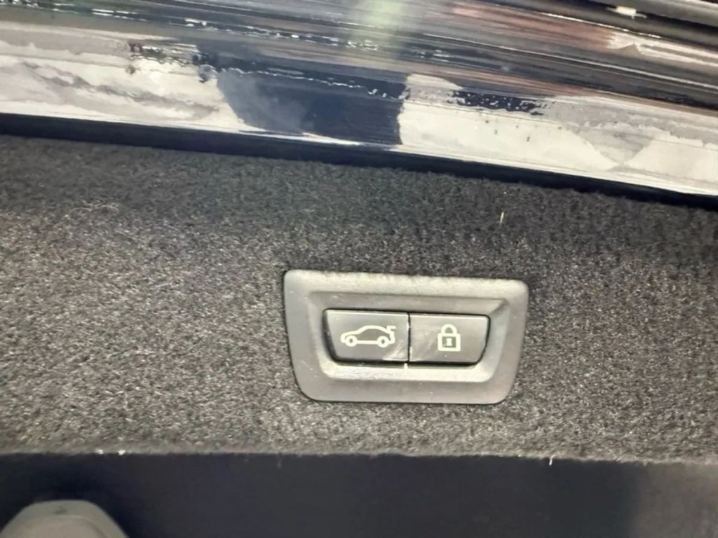 2018 BMW 7 Series Image 39