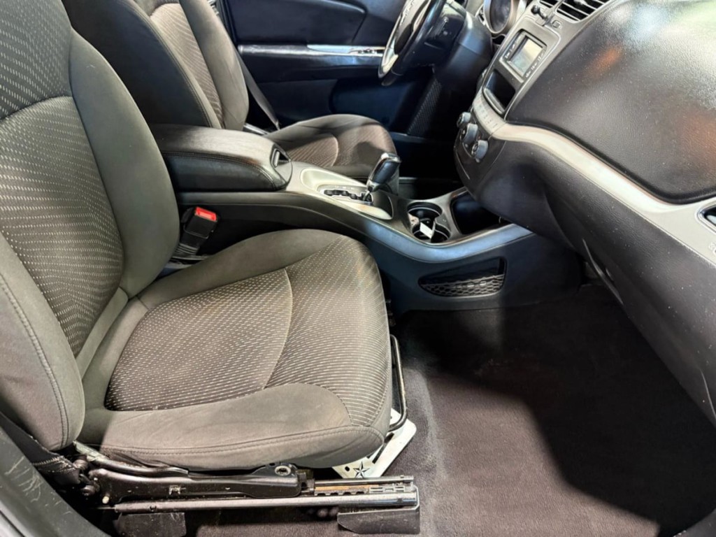 2015 Dodge Journey Image 24
