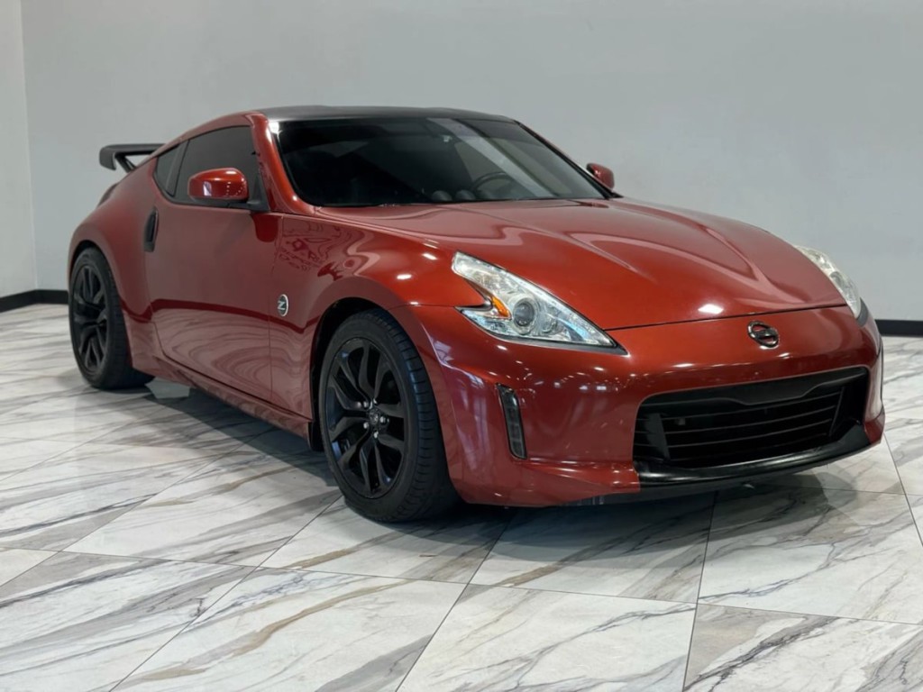 2014 Nissan 370Z Image 4