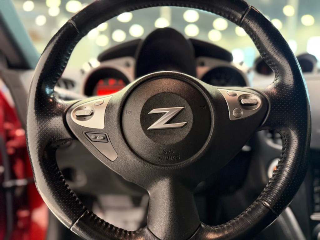 2014 Nissan 370Z Image 13