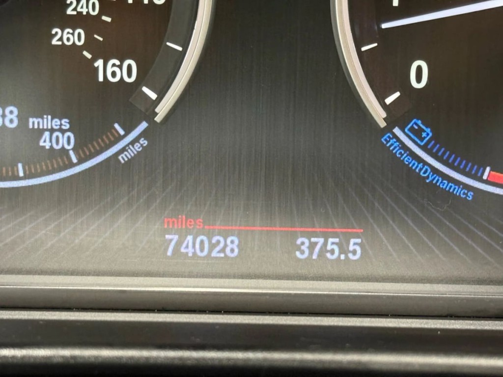 2013 BMW 5 Series Image 21