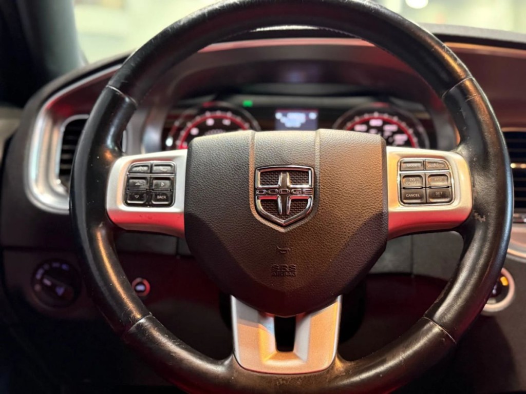 2014 Dodge Charger Image 16