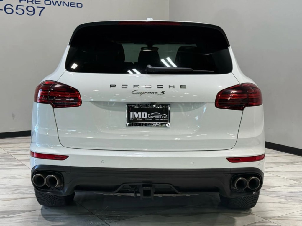 2015 Porsche Cayenne Image 7