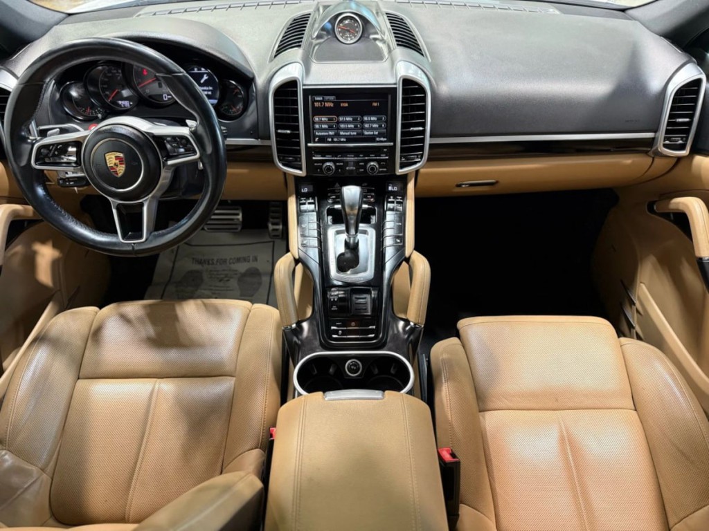 2015 Porsche Cayenne Image 14