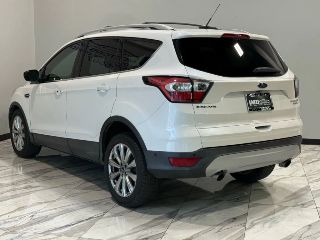 2017 Ford Escape Image 9