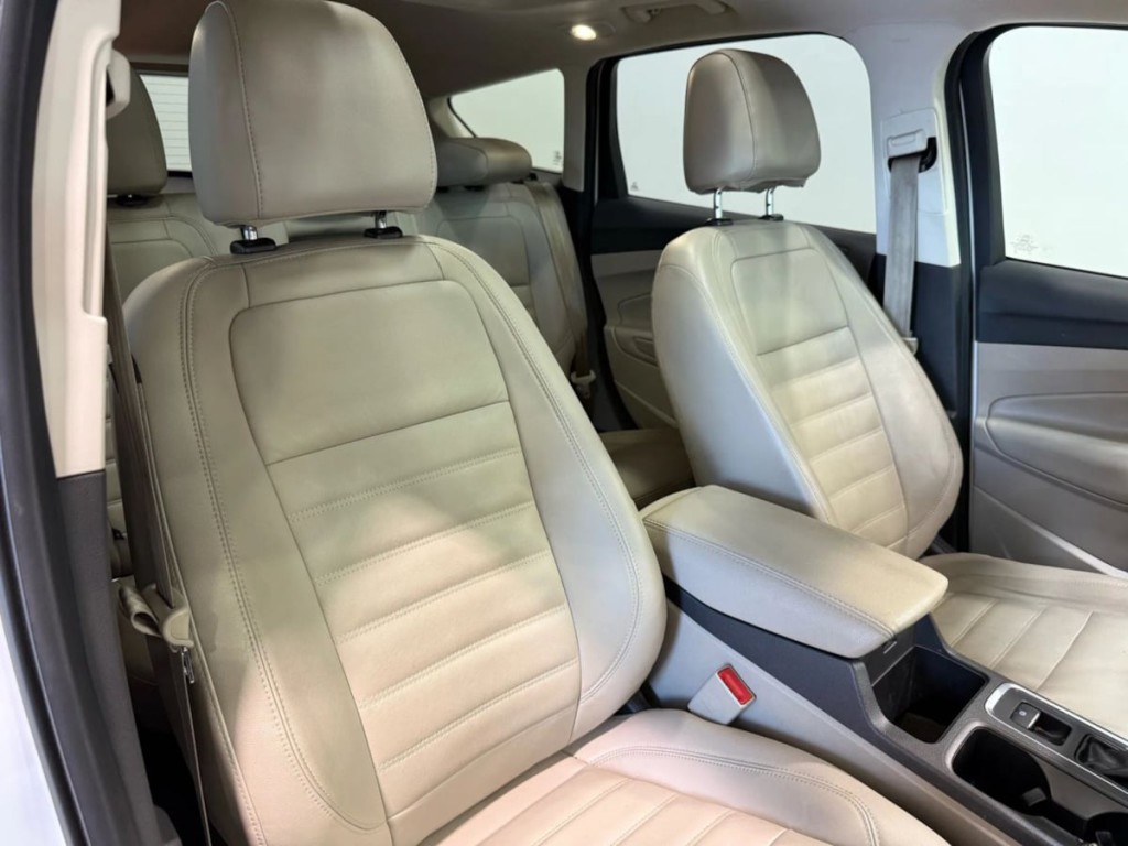 2017 Ford Escape Image 32