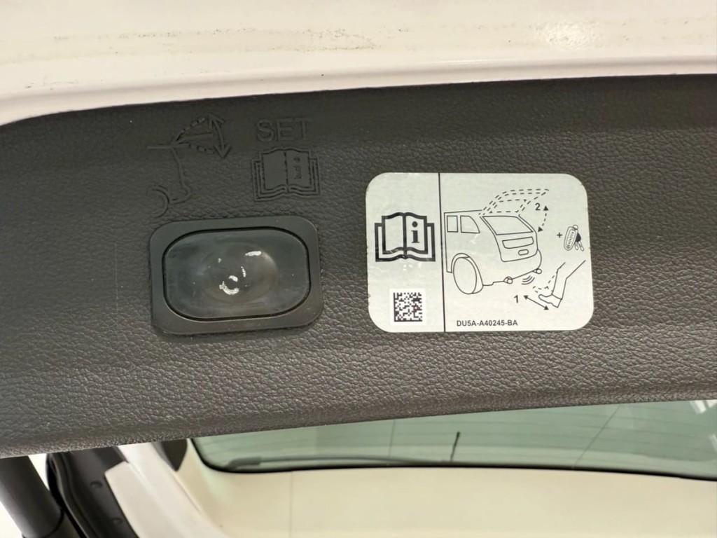 2017 Ford Escape Image 38