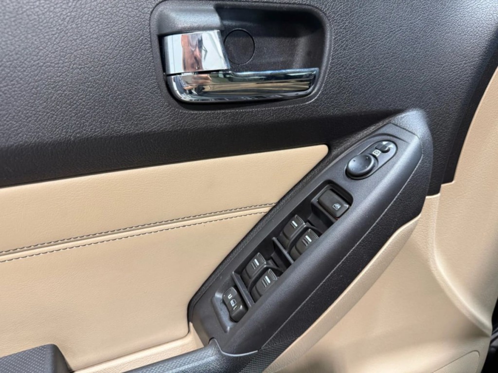 2008 HUMMER H3 Image 13