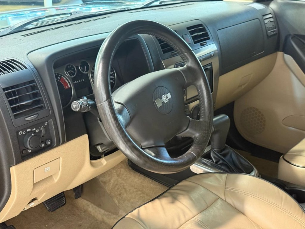 2008 HUMMER H3 Image 14