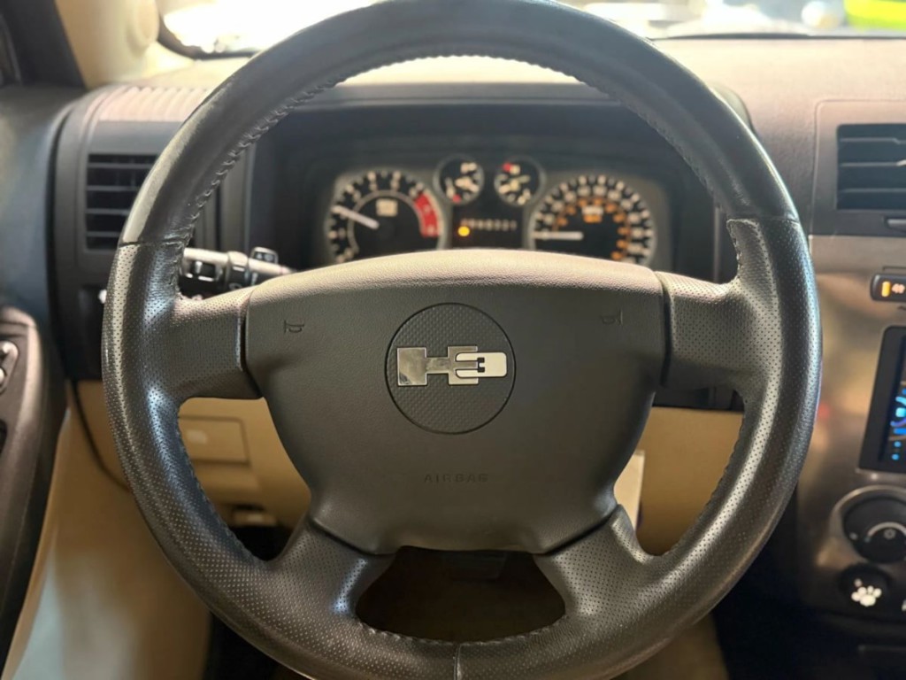 2008 HUMMER H3 Image 18