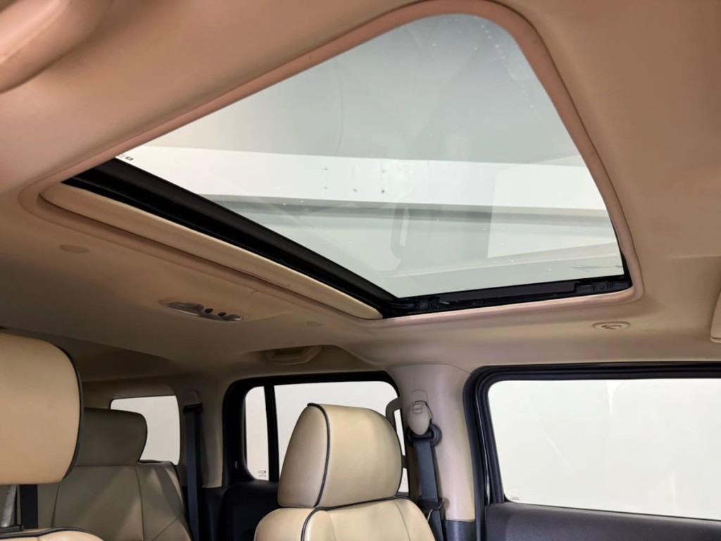2008 HUMMER H3 Image 28