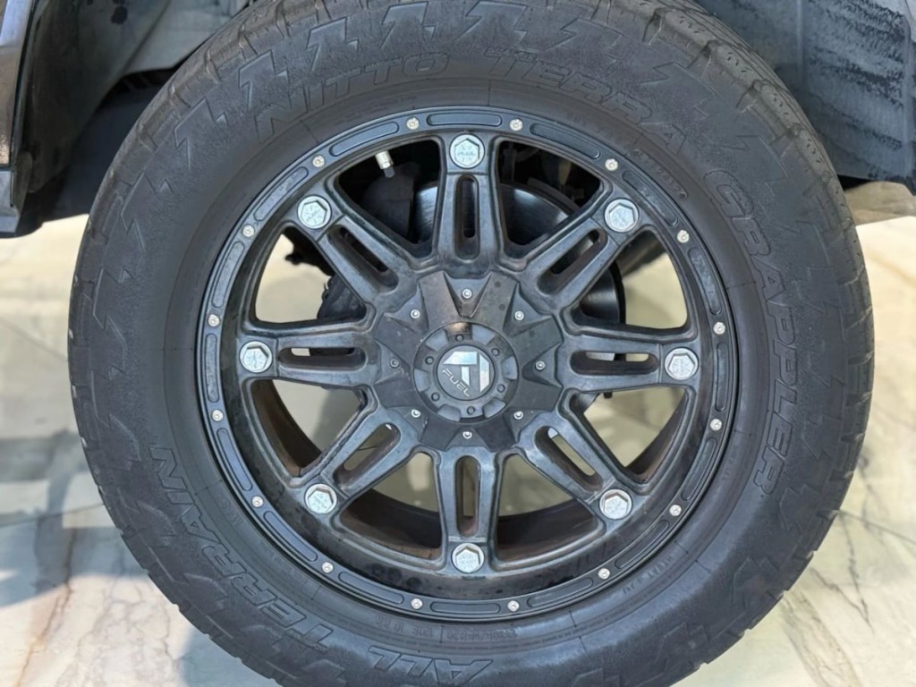 2008 HUMMER H3 Image 31