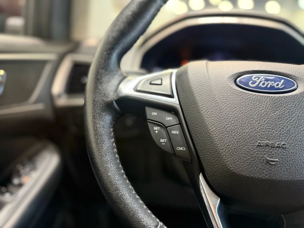 2021 Ford Edge Image 19