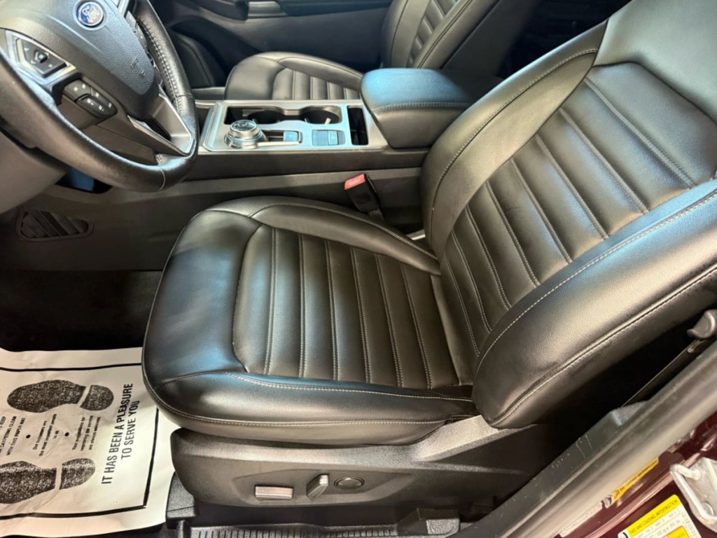 2021 Ford Edge Image 24