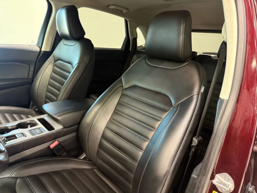 2021 Ford Edge Image 25