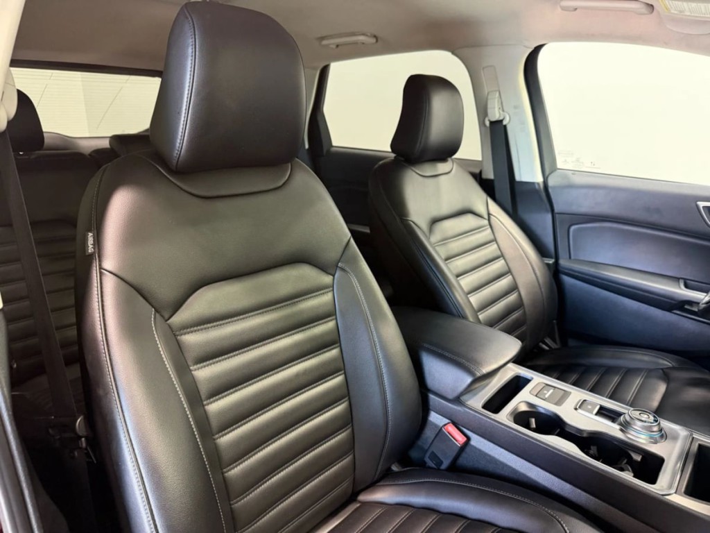 2021 Ford Edge Image 30