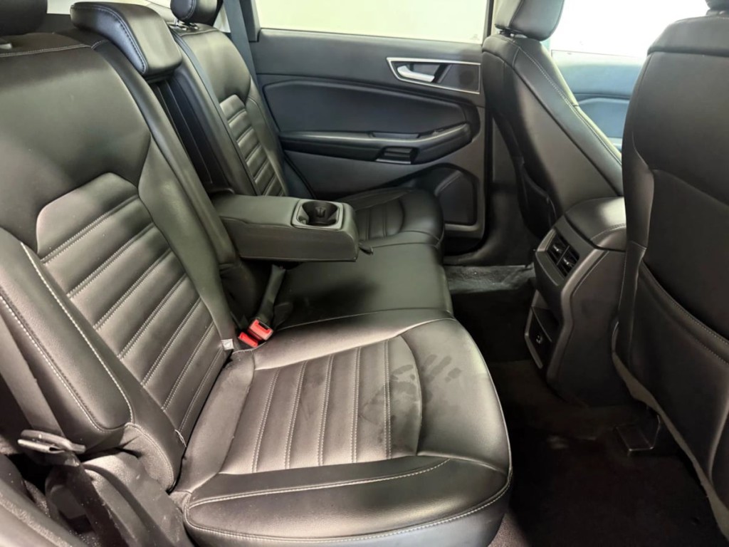 2021 Ford Edge Image 31