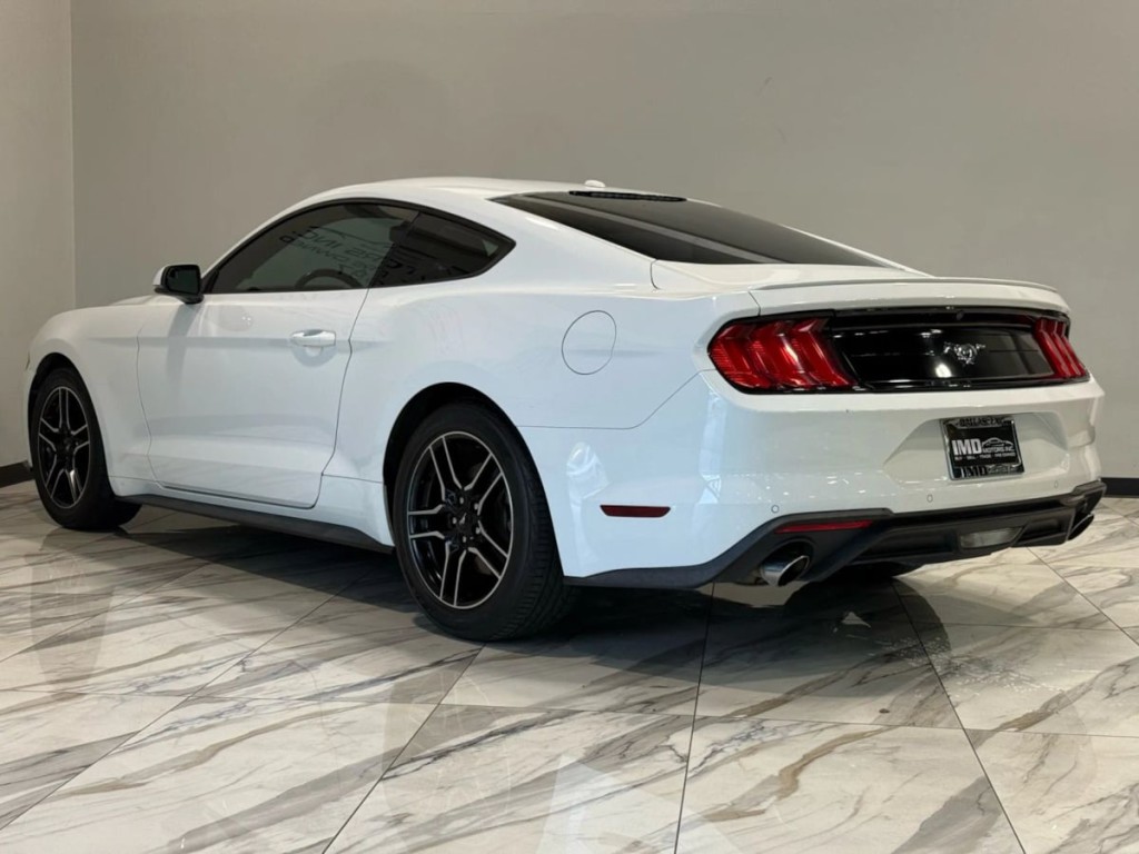 2020 Ford Mustang Image 9