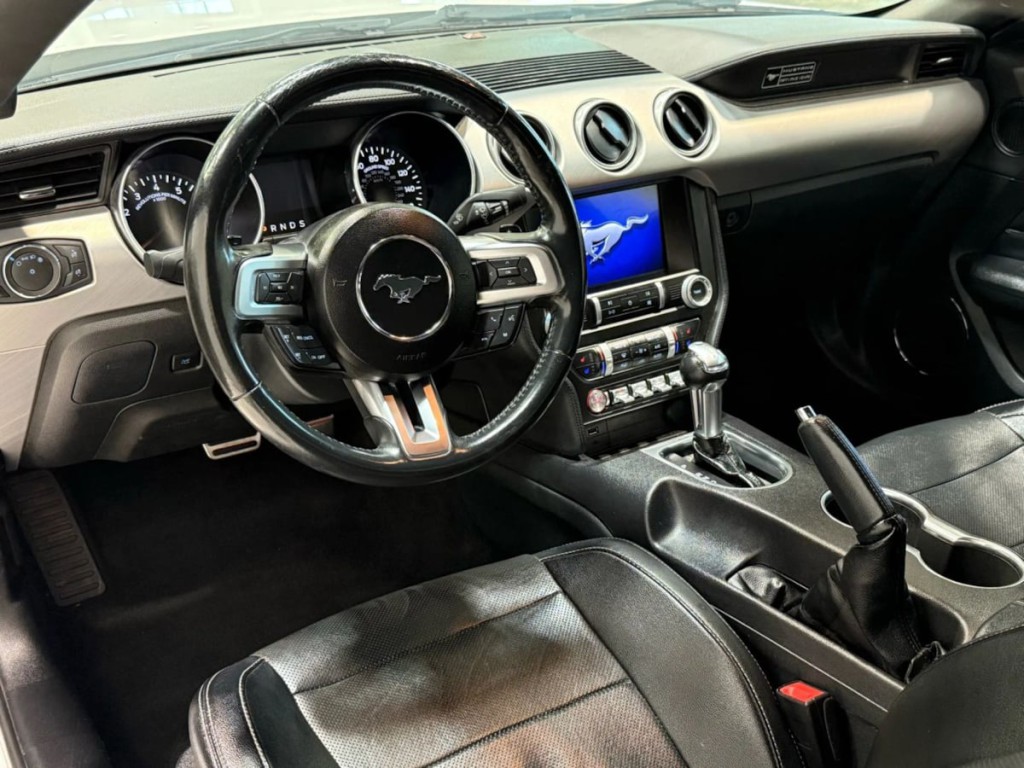 2020 Ford Mustang Image 15