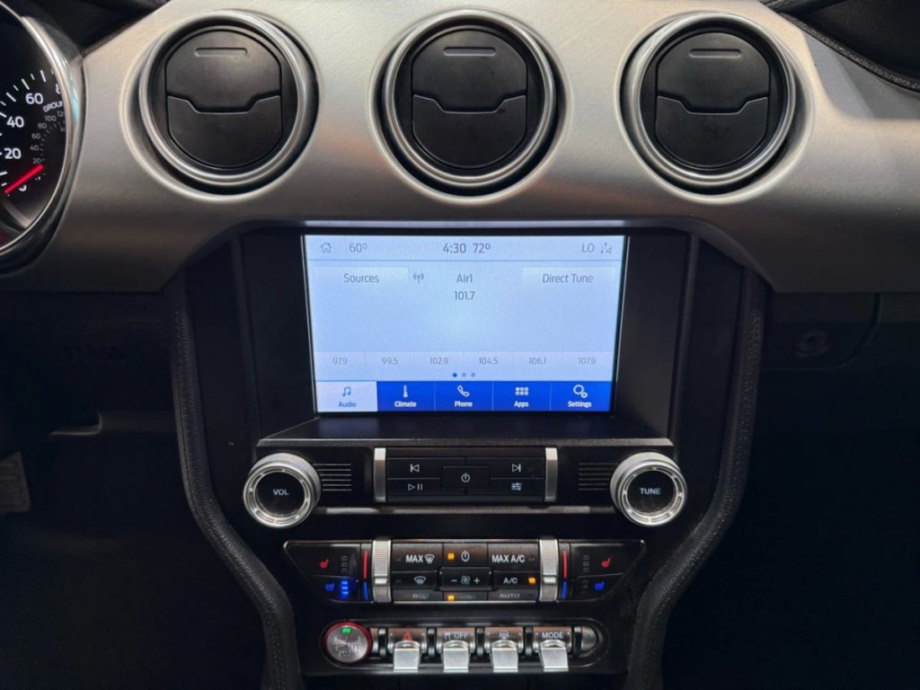 2020 Ford Mustang Image 19