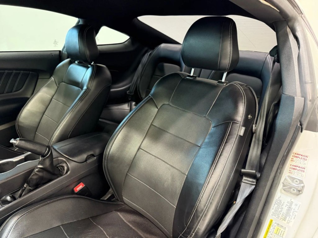 2020 Ford Mustang Image 25