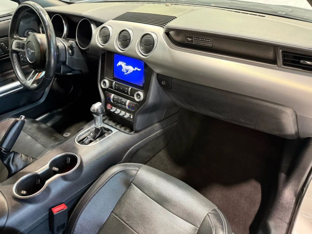 2020 Ford Mustang Image 28