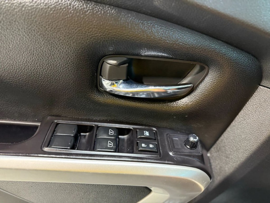 2019 Nissan Titan Image 9