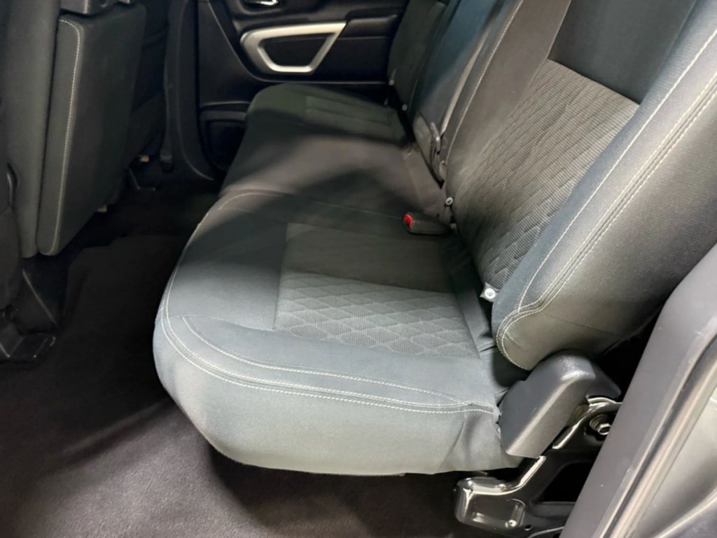2019 Nissan Titan Image 19