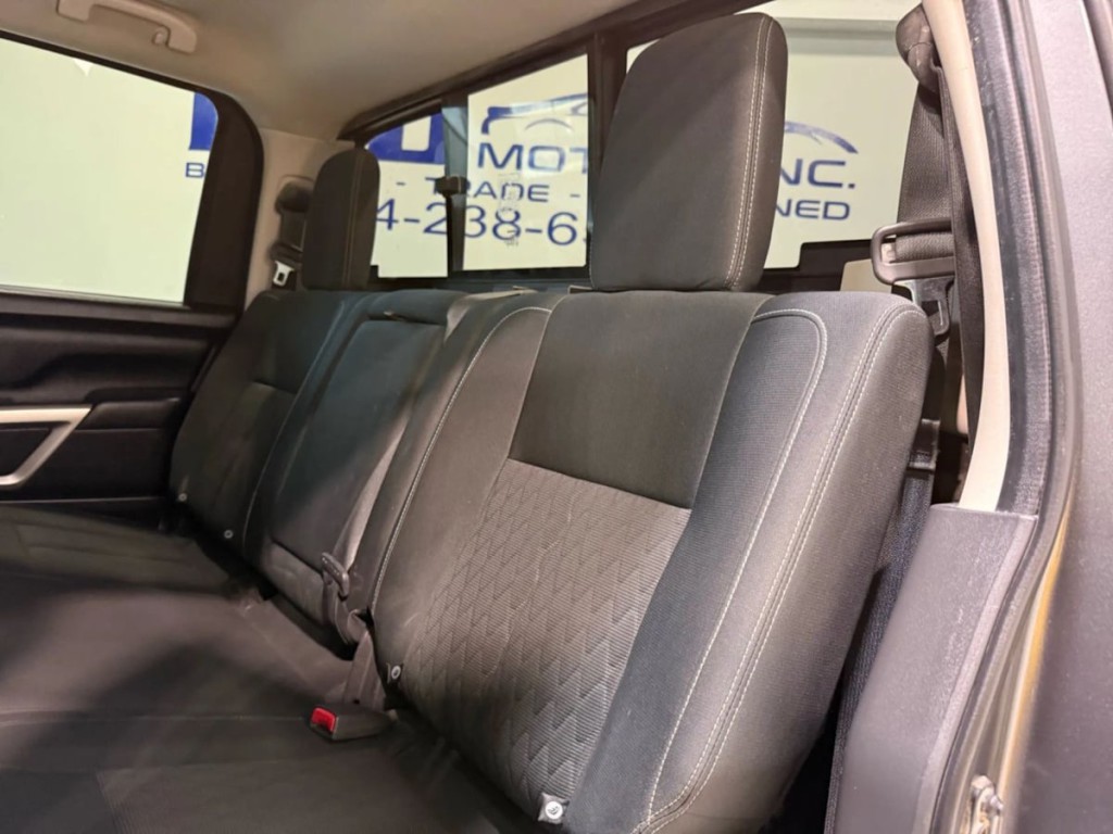 2019 Nissan Titan Image 20