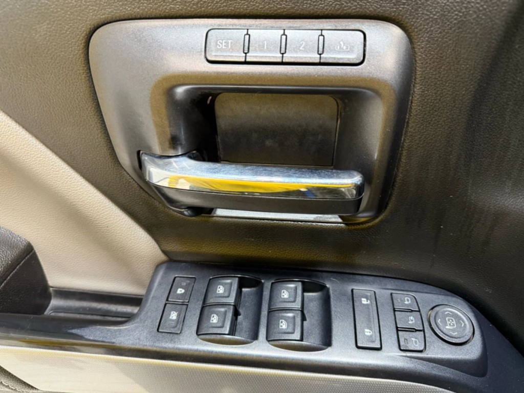 2018 Chevrolet Silverado 1500 Image 11
