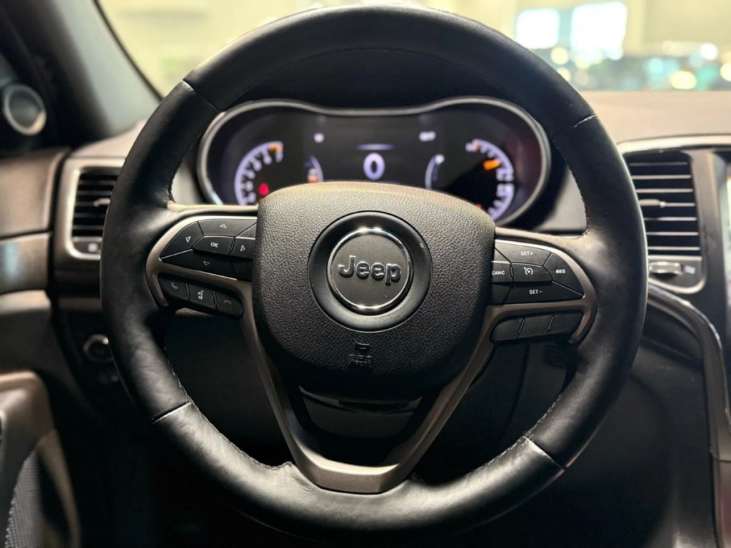 2018 Jeep Grand Cherokee Image 17