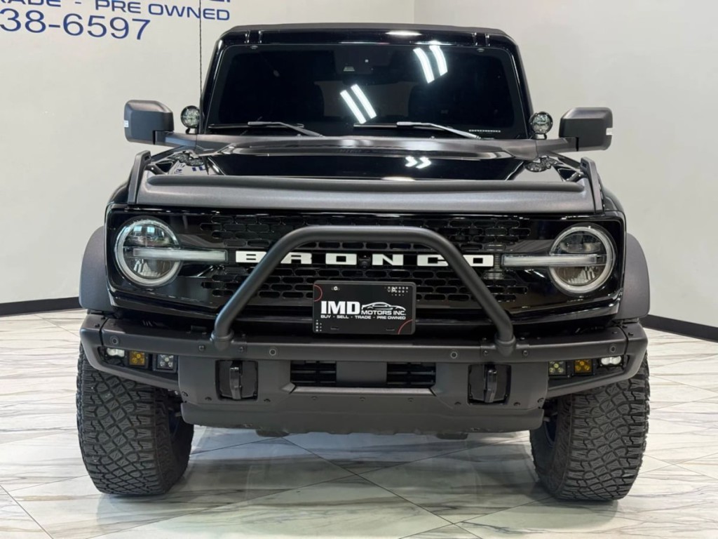 2023 Ford Bronco Image 3