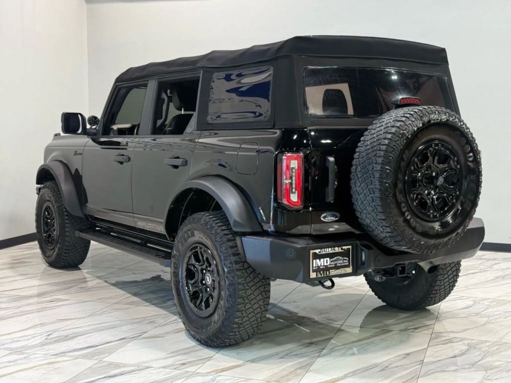 2023 Ford Bronco Image 8