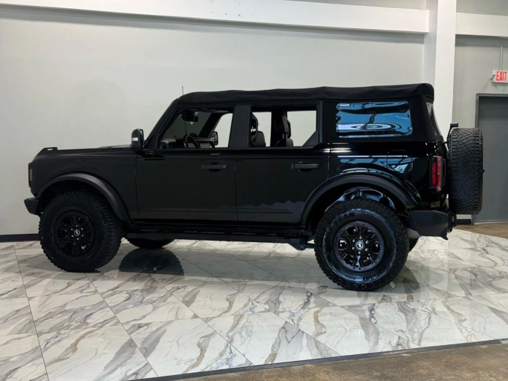 2023 Ford Bronco Image 9