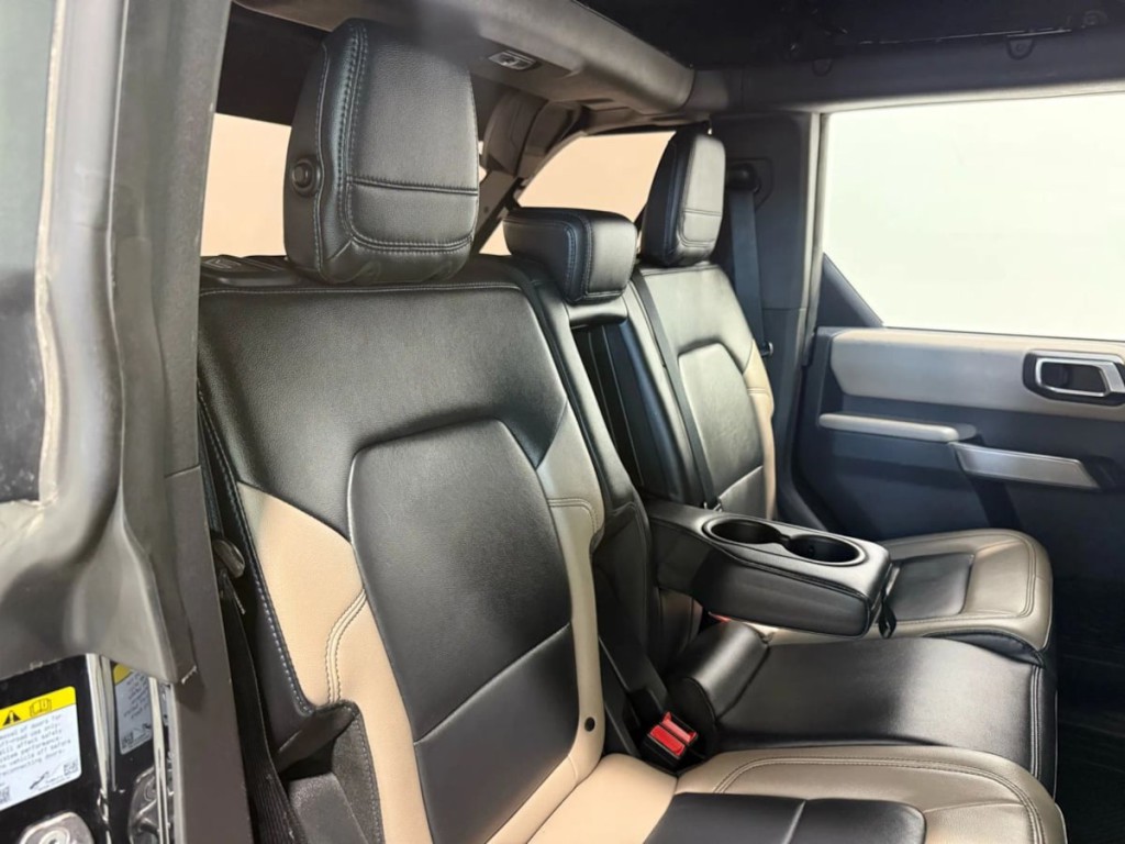 2023 Ford Bronco Image 34