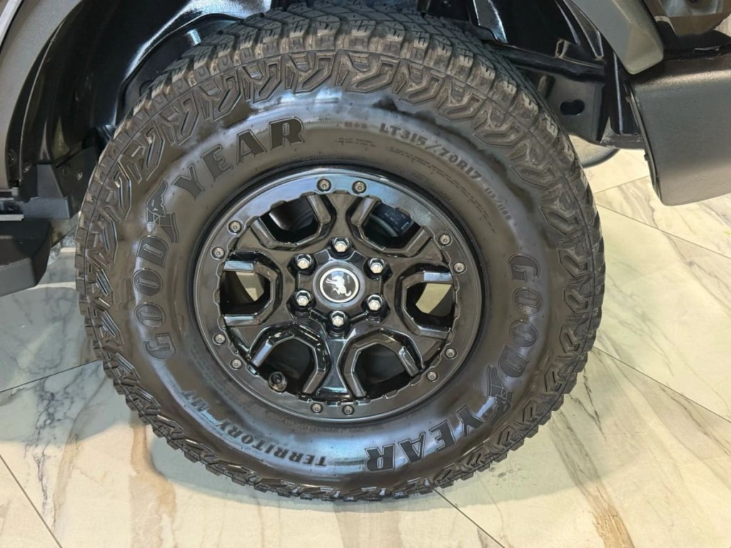 2023 Ford Bronco Image 35