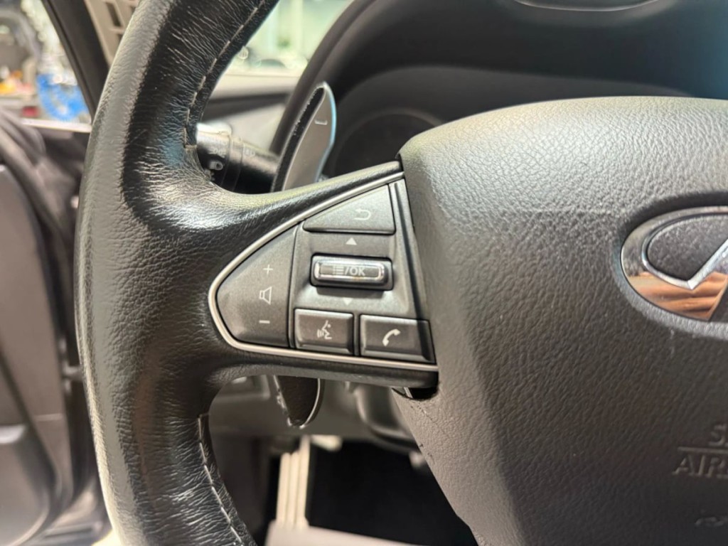 2017 INFINITI Q50 Image 15