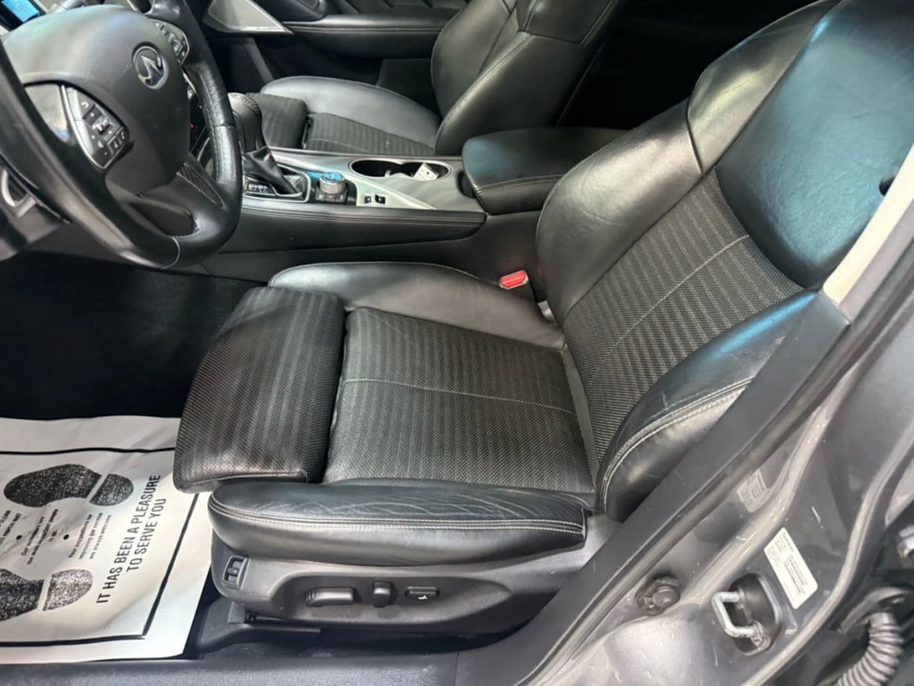 2017 INFINITI Q50 Image 21