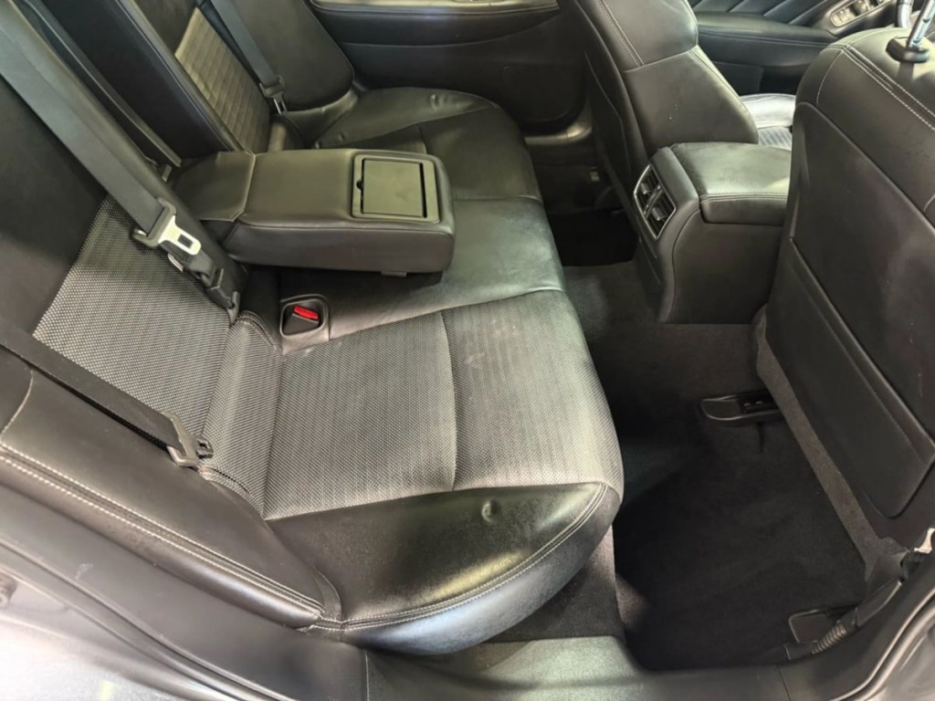 2017 INFINITI Q50 Image 29