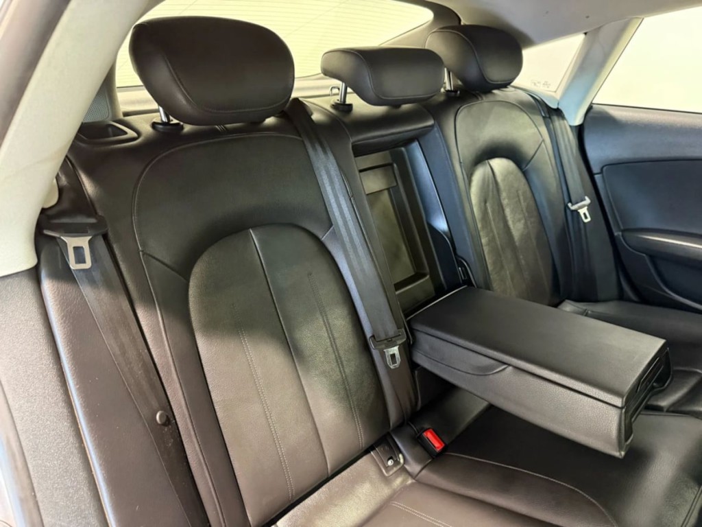 2016 Audi A7 Image 32