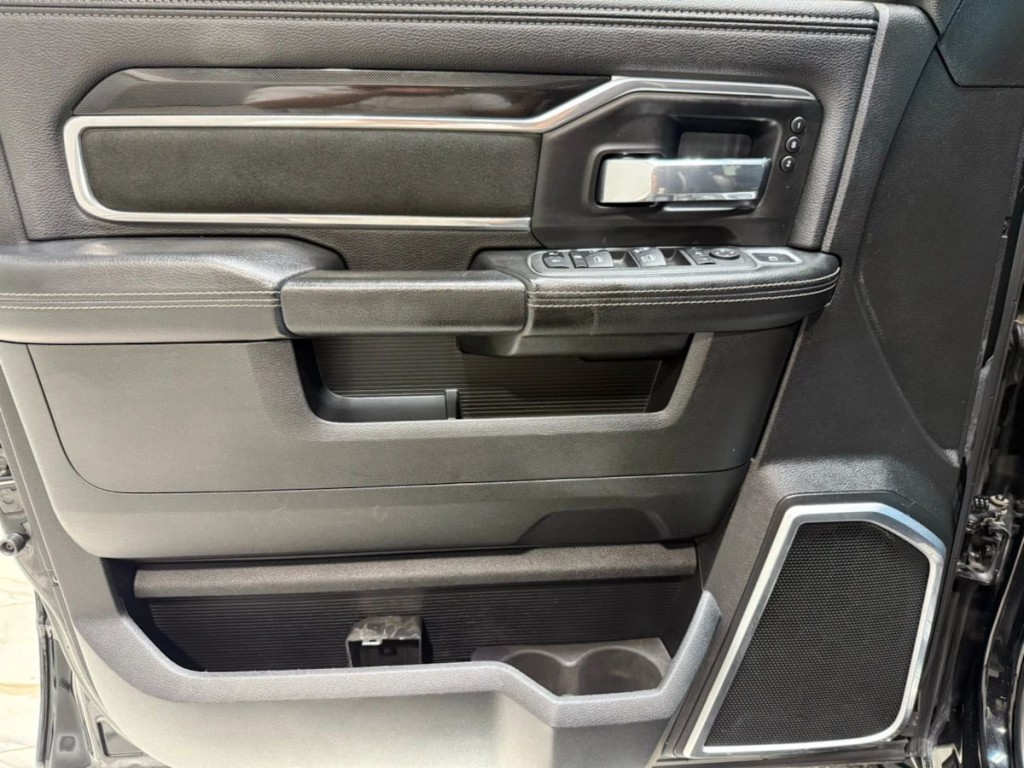 2022 RAM 2500 Image 11