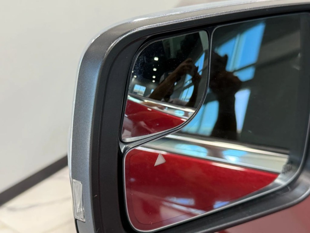 2021 RAM 1500 Image 12
