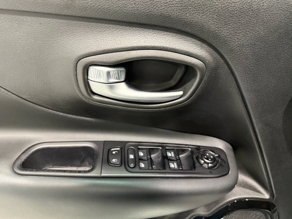 2020 Jeep Renegade Image 12
