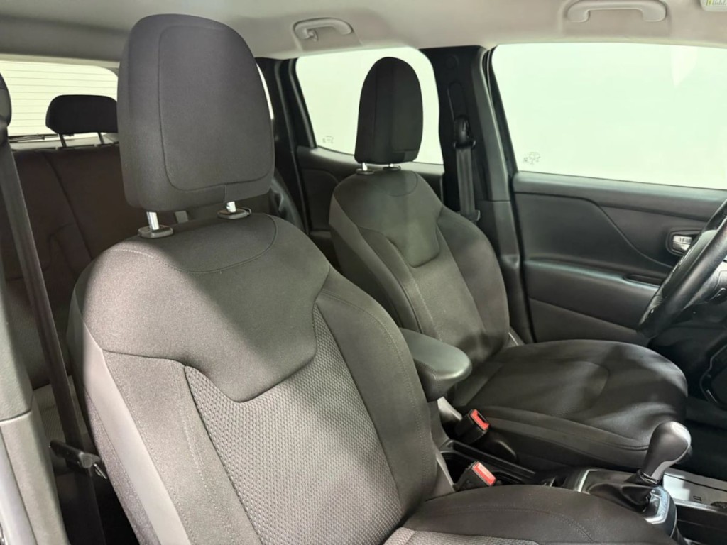 2020 Jeep Renegade Image 28