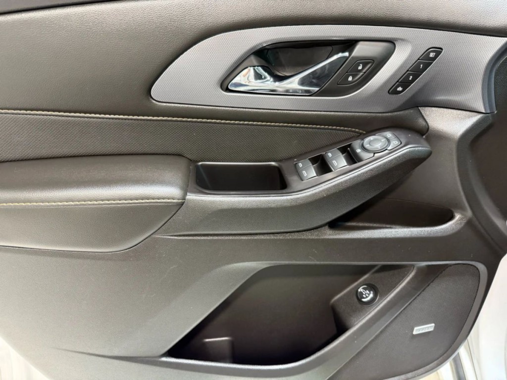 2019 Chevrolet Traverse Image 12