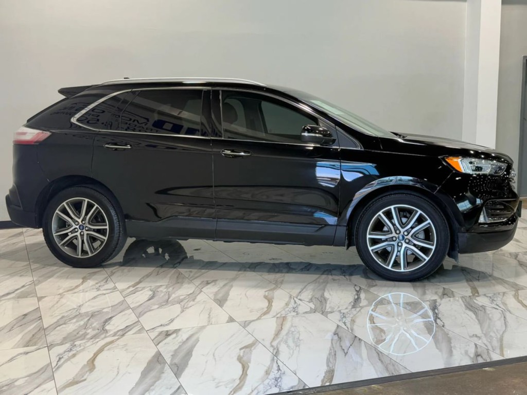 2019 Ford Edge Image 5