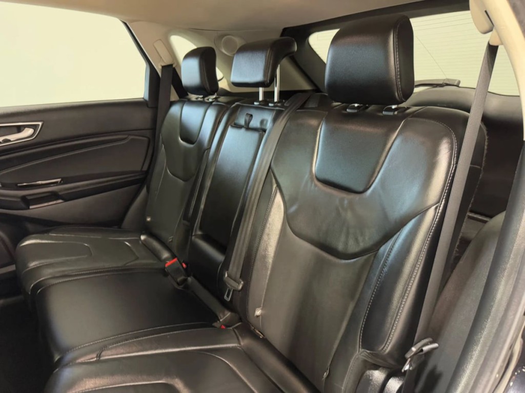 2019 Ford Edge Image 26