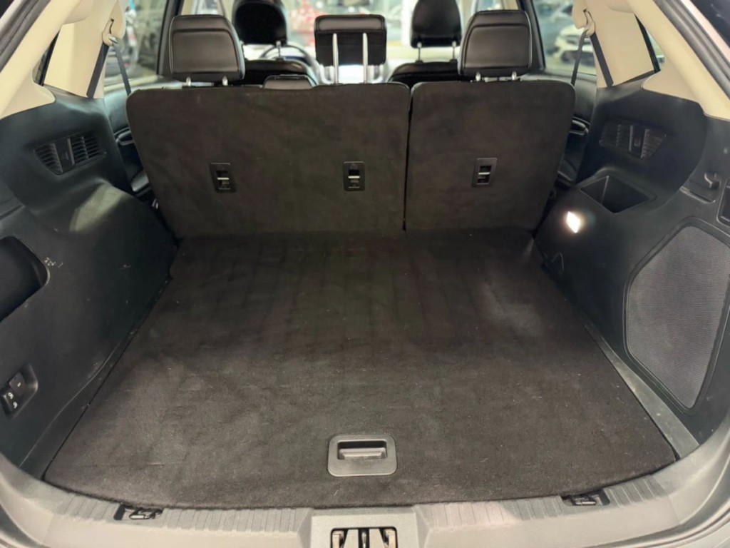 2019 Ford Edge Image 35